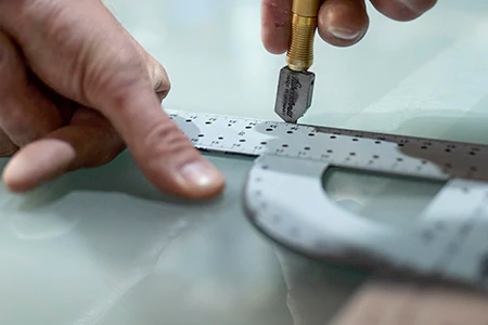 Mirror Re-framing in Holiday